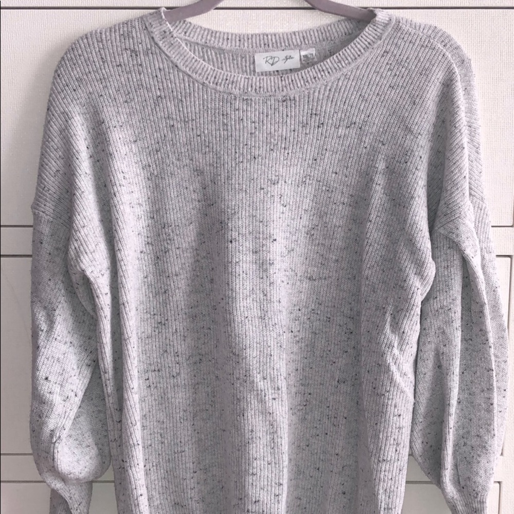 Grey sweater from Vanilla Sky